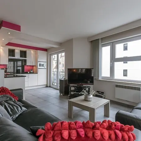 Apartment With Lateral Sea View & Private Parking Ostende